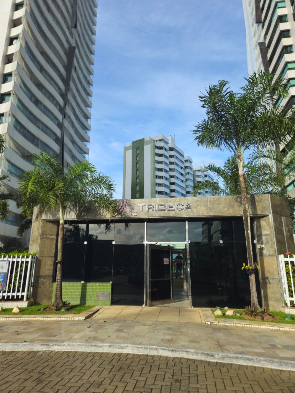 Apartamento Alto Padro - Venda - Patamares - Salvador - BA