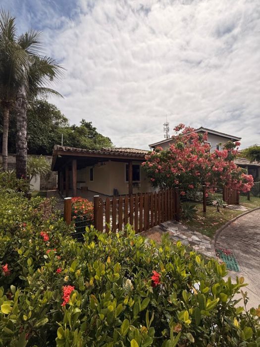 Casa em Condom�nio - Aluguel - Buraquinho - Lauro de Freitas - BA